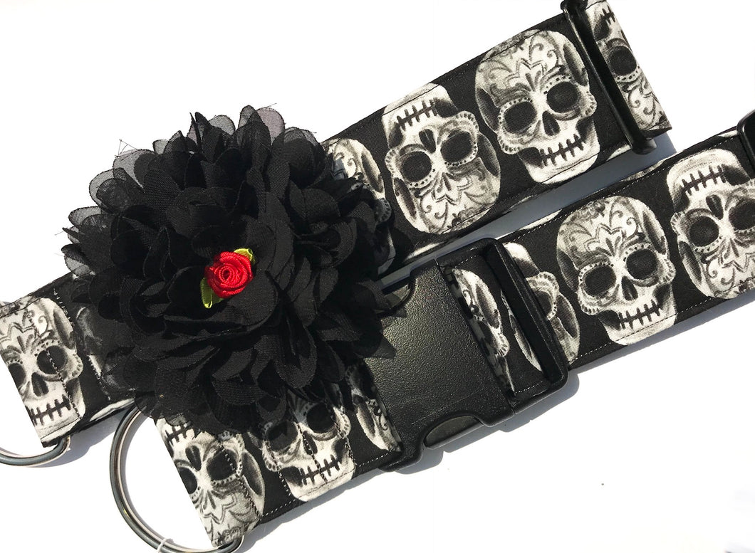 Laineys 2” Fabric Skull Dog Collar
